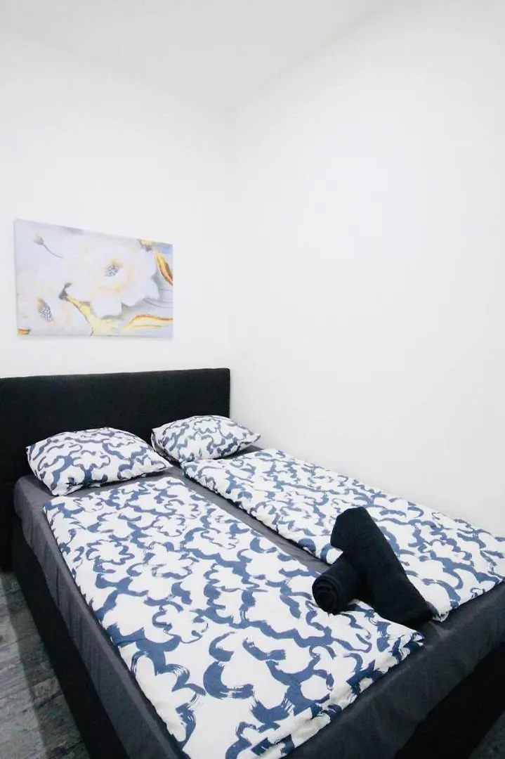 Apartment Family Studio In Akh Area Vienna Austria