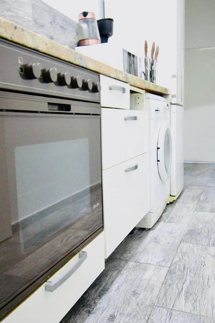 Apartment Family Studio In Akh Area Vienna