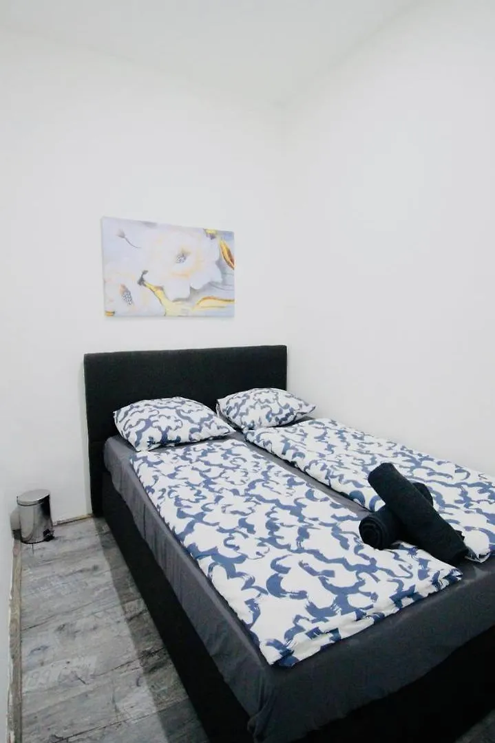 Family Studio In Akh Area Vienna Apartment